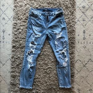 Stretchy Light Wash Ripped Skinny Jeans Sz 7